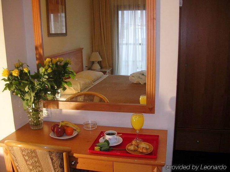 Armon Hayarkon Hotel Tel Awiw Pokój zdjęcie